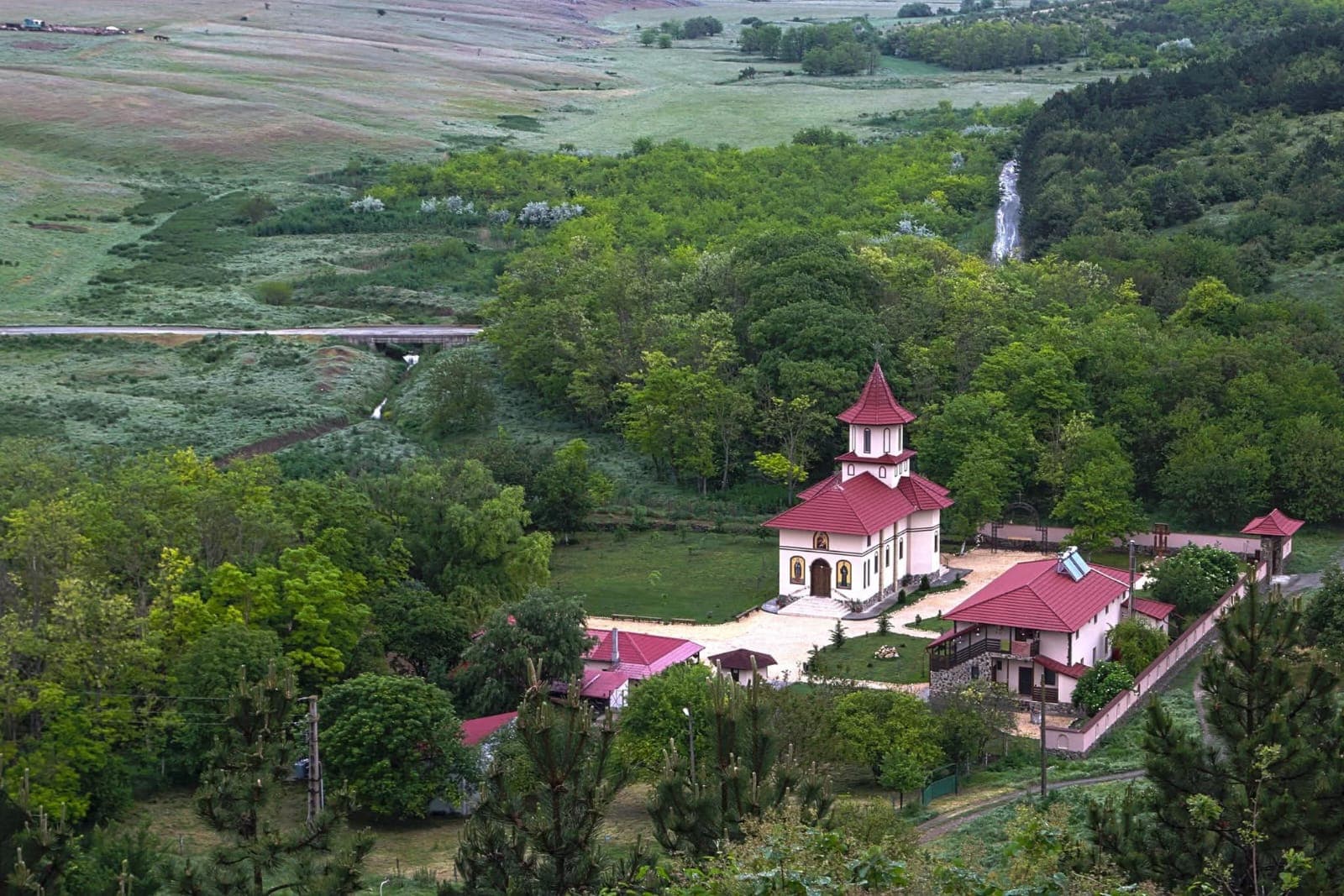 Galerie foto mănăstire 10